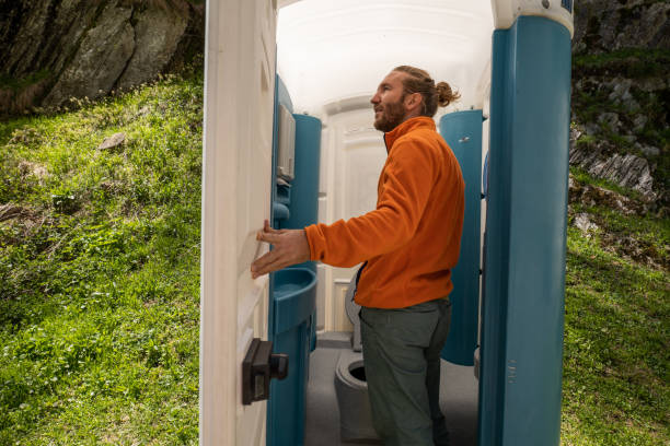 Best Portable toilet rental cost  in Red Bluff, CA
