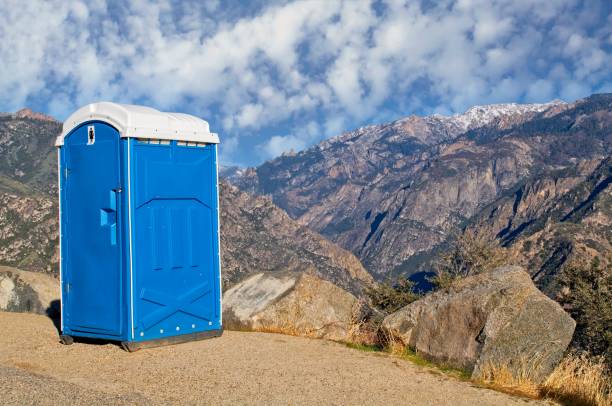 Best Temporary restroom rental  in Red Bluff, CA